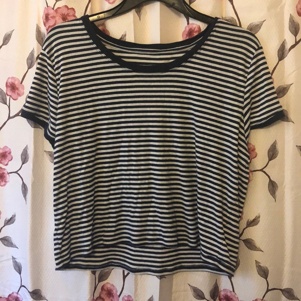 crop top, lightly used